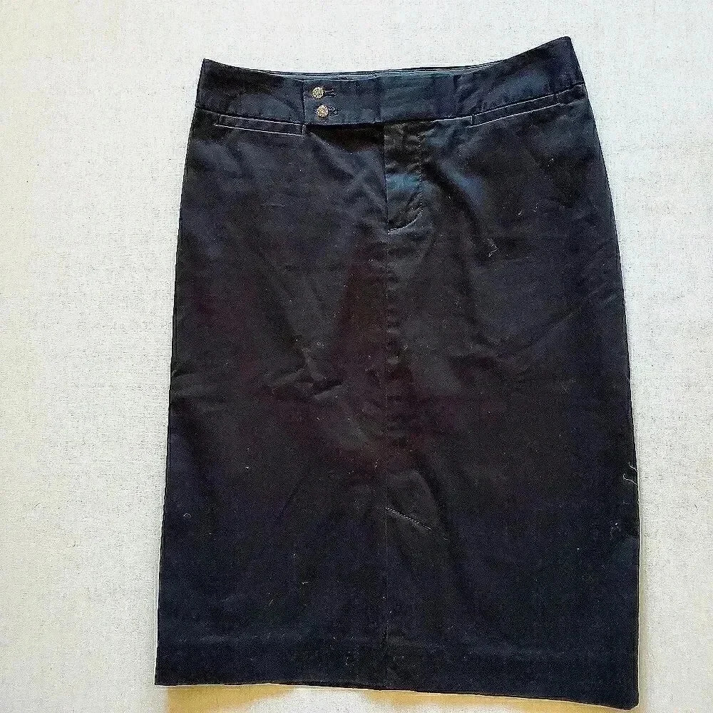 Gap Stretch knee length pencil skirt with gold buttons Size 1 (Juniors)